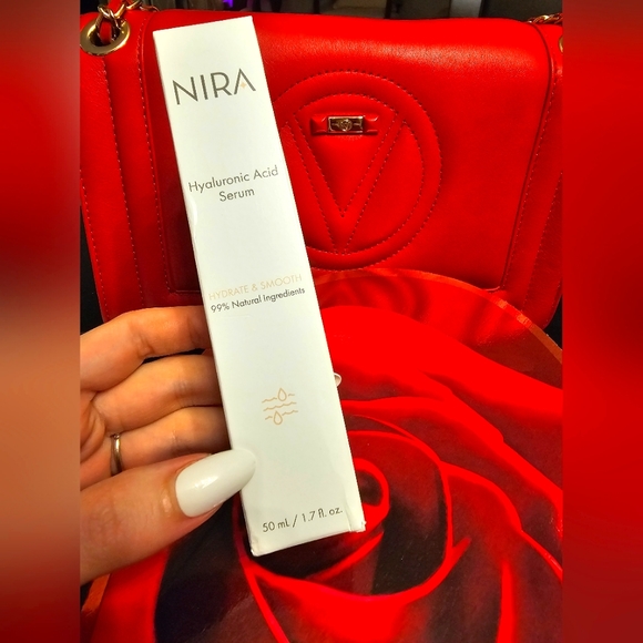 NEW In the sealed box Nira Hyaluronic Acid Serum - Picture 1 of 6